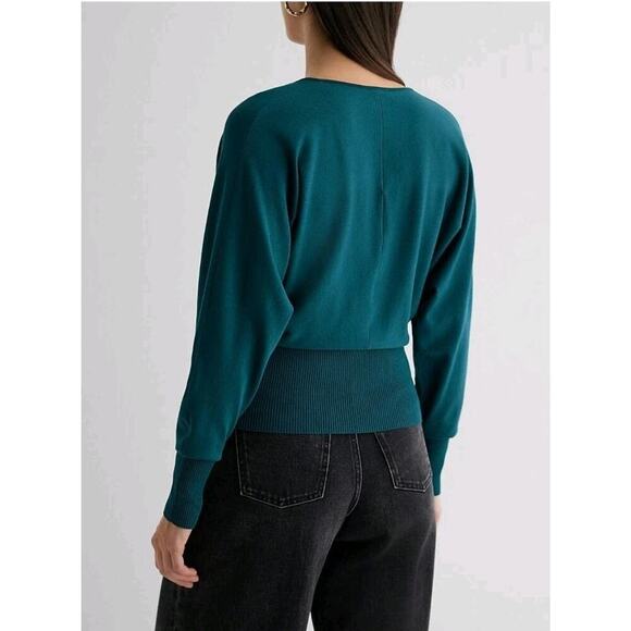 Women's Express V-Neck Banded Bottom SoHo Sweater Purple top - XL - Picture 4 of 8